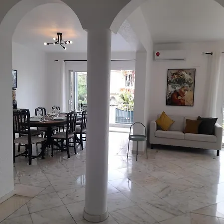 Villa Rodrigues *